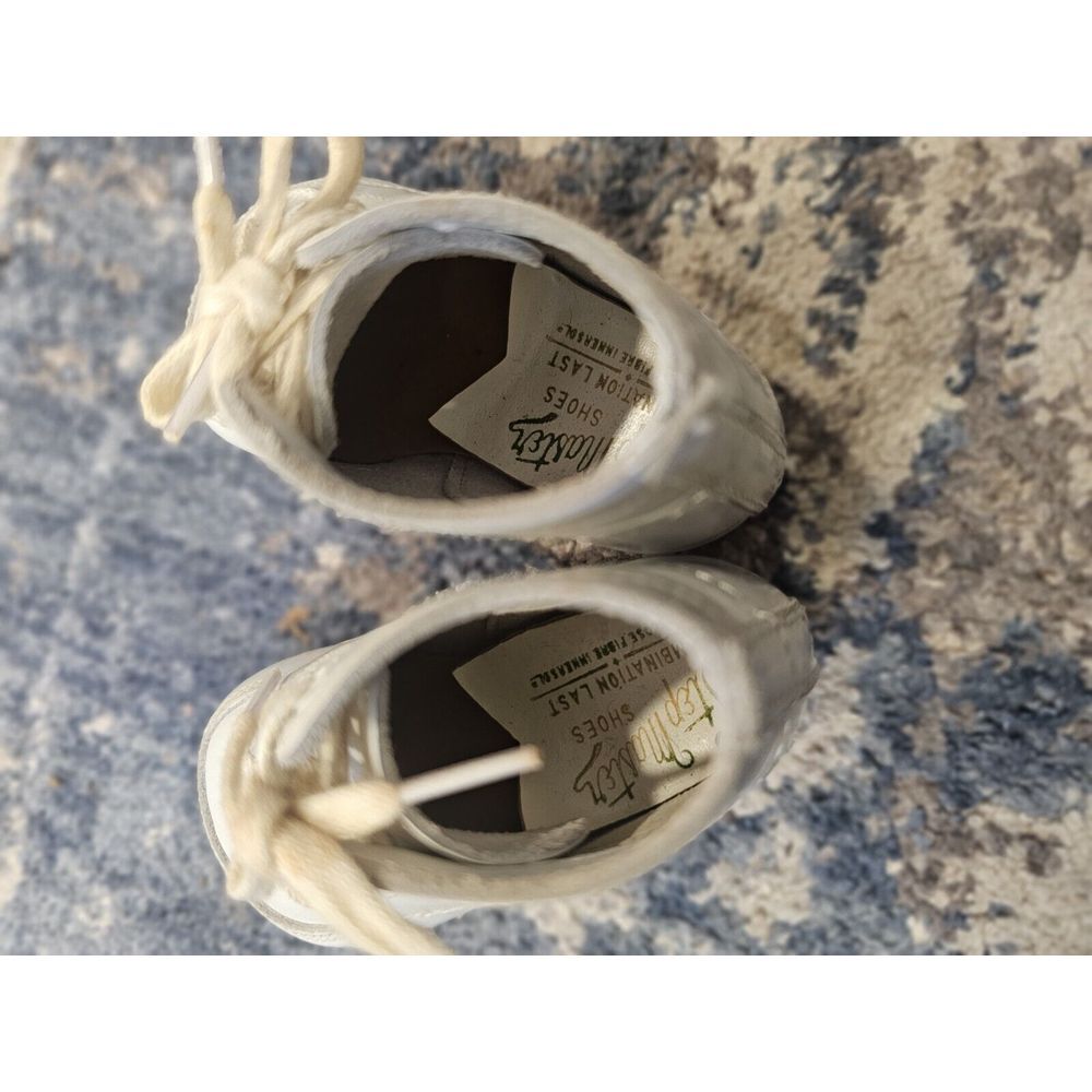 Child's Vintage WHITE LEATHER Toddler Baby DOLL Step Master Shoes Lace Up - Picture 3 of 8